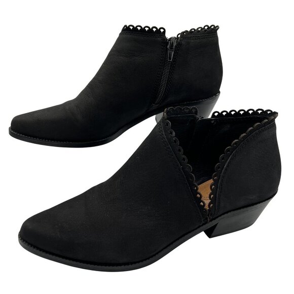 Costa Combo Nameria NEW Women 8M Black Leather Bootie Ankle Scalloped Cutout Zip - Picture 1 of 12